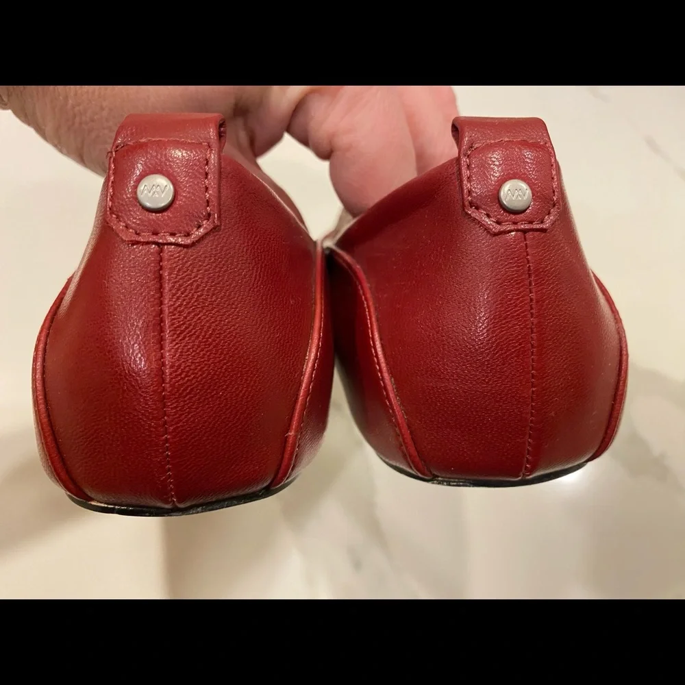 Matt & Nat Shoes - Shanti Ruby Flat - Picture 5 of 7